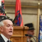 Maďarský prezident vyhlásil „nekrvavú revolúciu“ a návrat k ústavnej demokracii