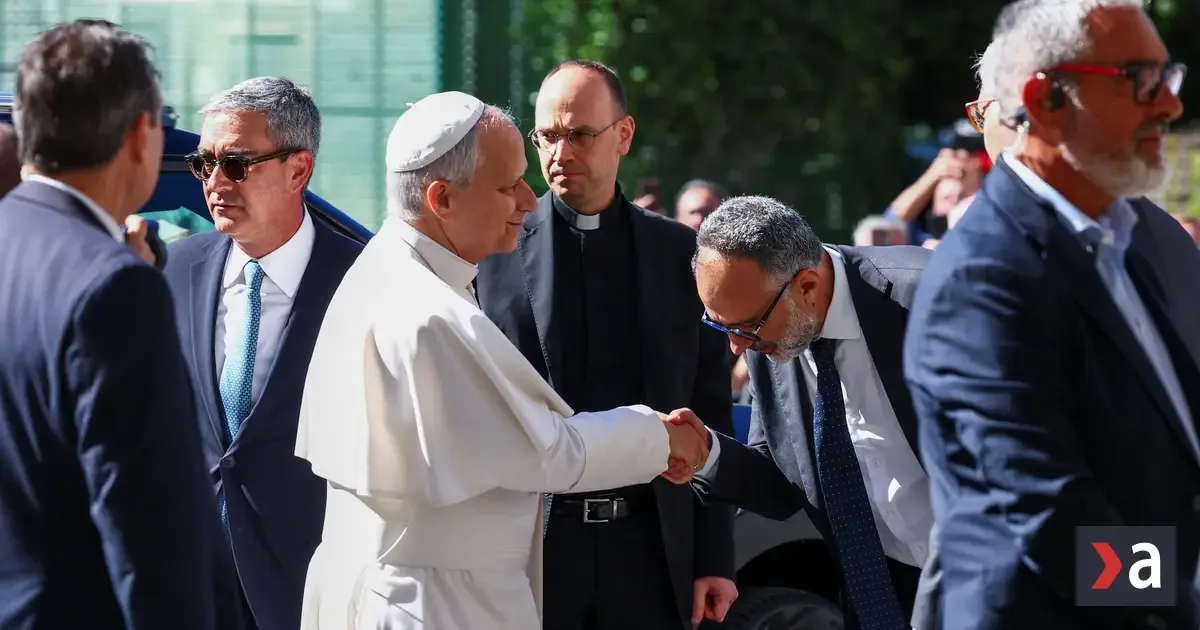 Pápež Lev XIV. hospitalizovaný, popoludní ho čaká operácia pľúc
