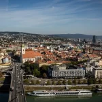 Pellegrini o HPV, šéf CERN-u aj výročie potopenia Ďumbiera