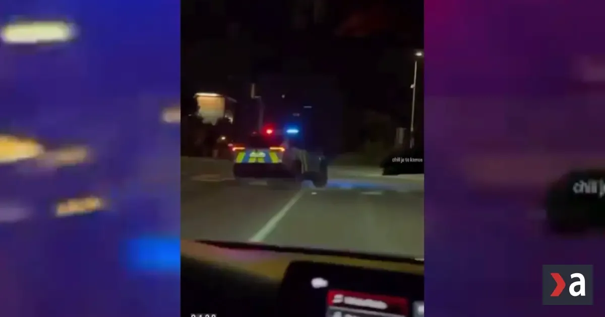 Policajná hliadka v Bratislave čelí prepusteniu pre majáky, protismer a naháňačku