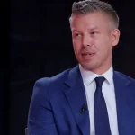 Premiér Magyar obvinil exprokurátora z politickej manipulácie