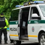 Stredoškolák v Komárne hrozil spolužiakovi zabitím, prokurátor navrhol väzbu