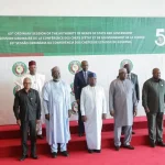 Tri vojenské junty po odchode z ECOWAS obnovujú rokovania
