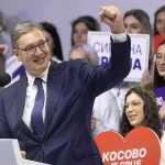 Úplatky za hlasy pre Vučiča? Srbsko vyšetruje podozrenia z kupovania podpory