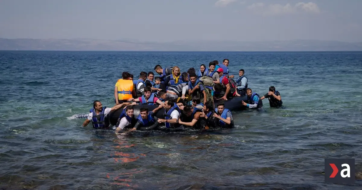 V Egejskom mori zahynulo 12 migrantov, čln sa zrazil s pobrežnou strážou