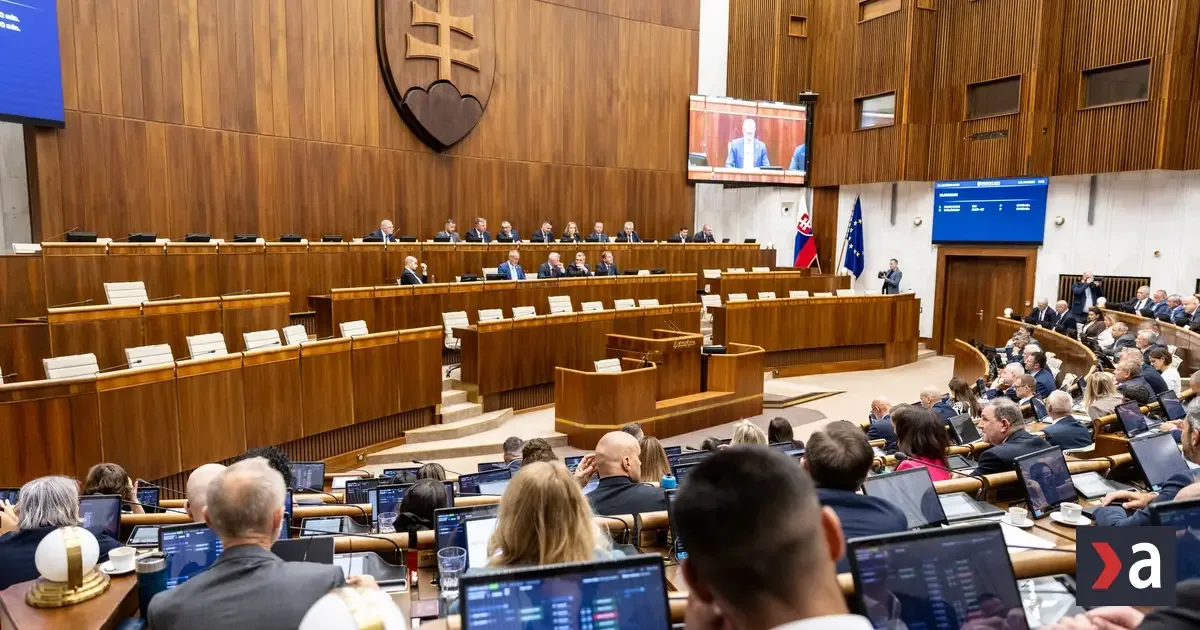 V parlamente sa začal 19. rokovací deň, poslanci hlasujú o rozpočte a Vízie 2040