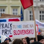 V Prahe tisícky ľudí protestovali proti zrušeniu koncesionárskych poplatkov