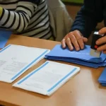 Voľby 2026: Miestnosti sa zatvoria, začínajú sa výsledky